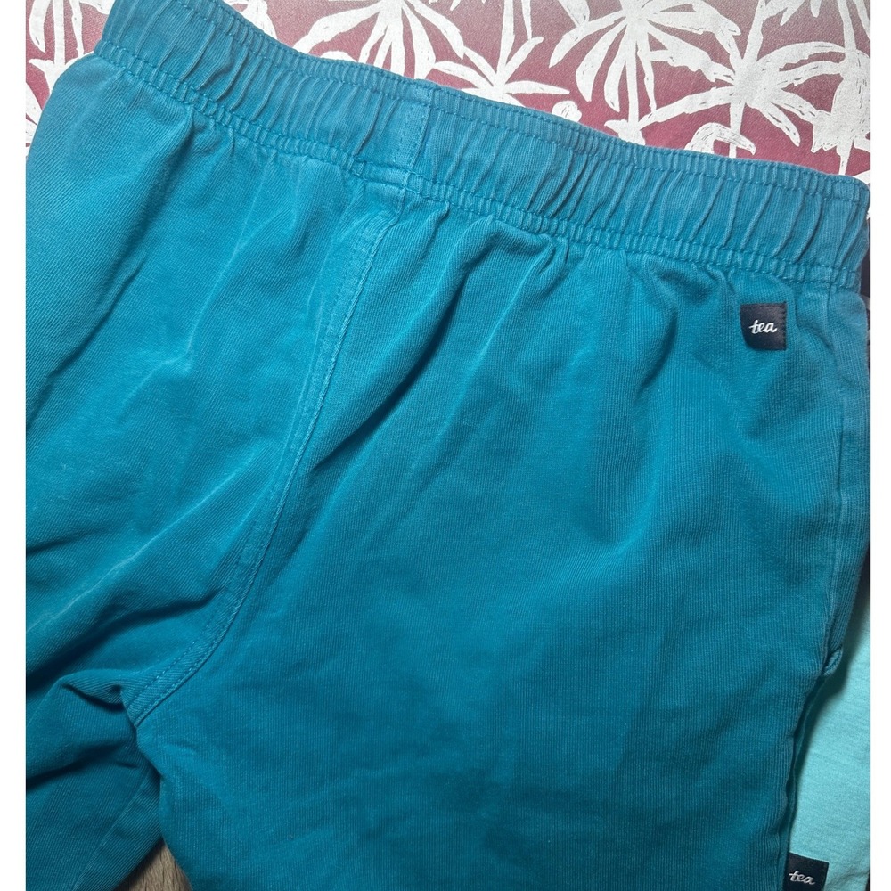 Clothes - Picture 5 of 10
